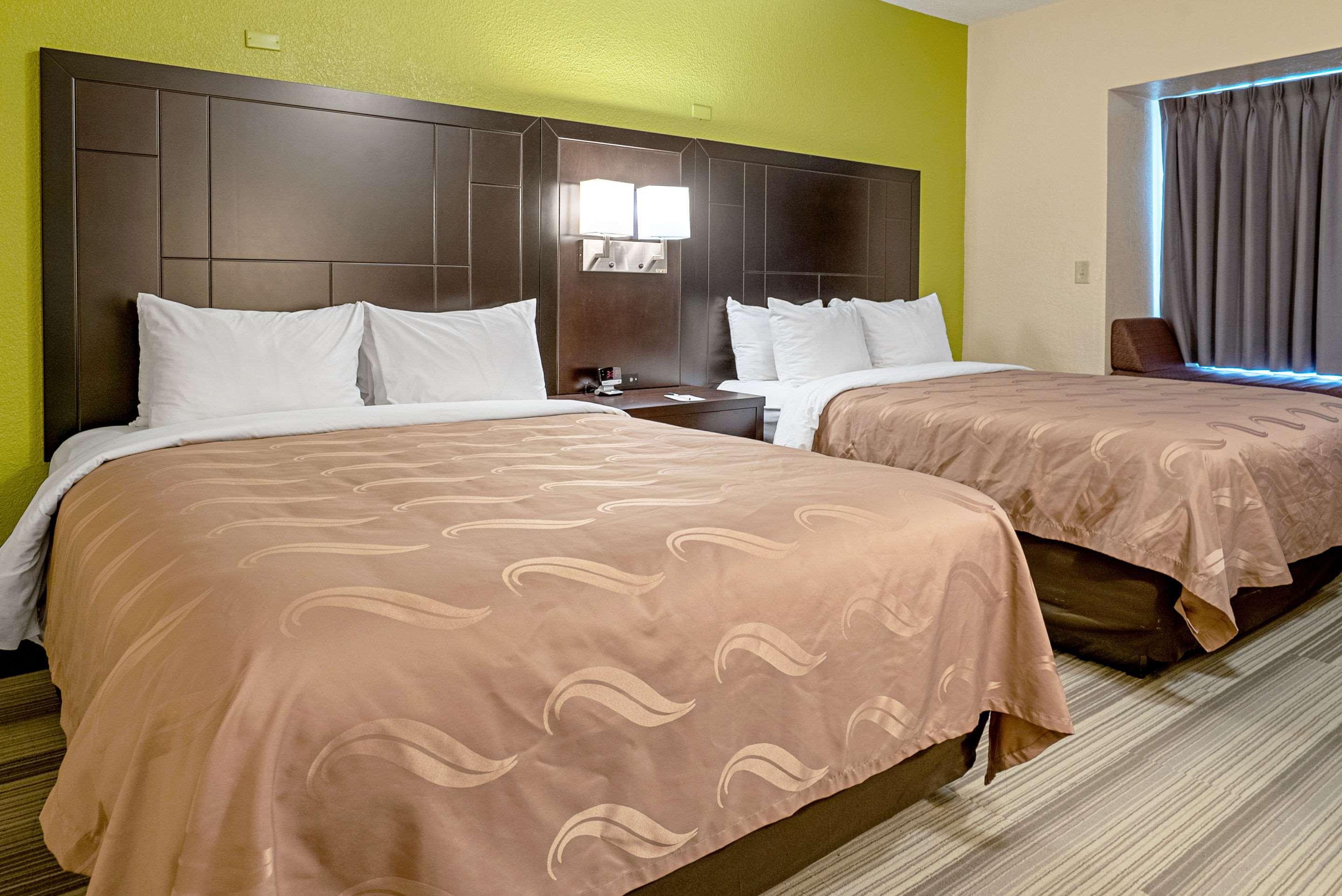 Quality Inn & Suites Robbinsville Exterior photo