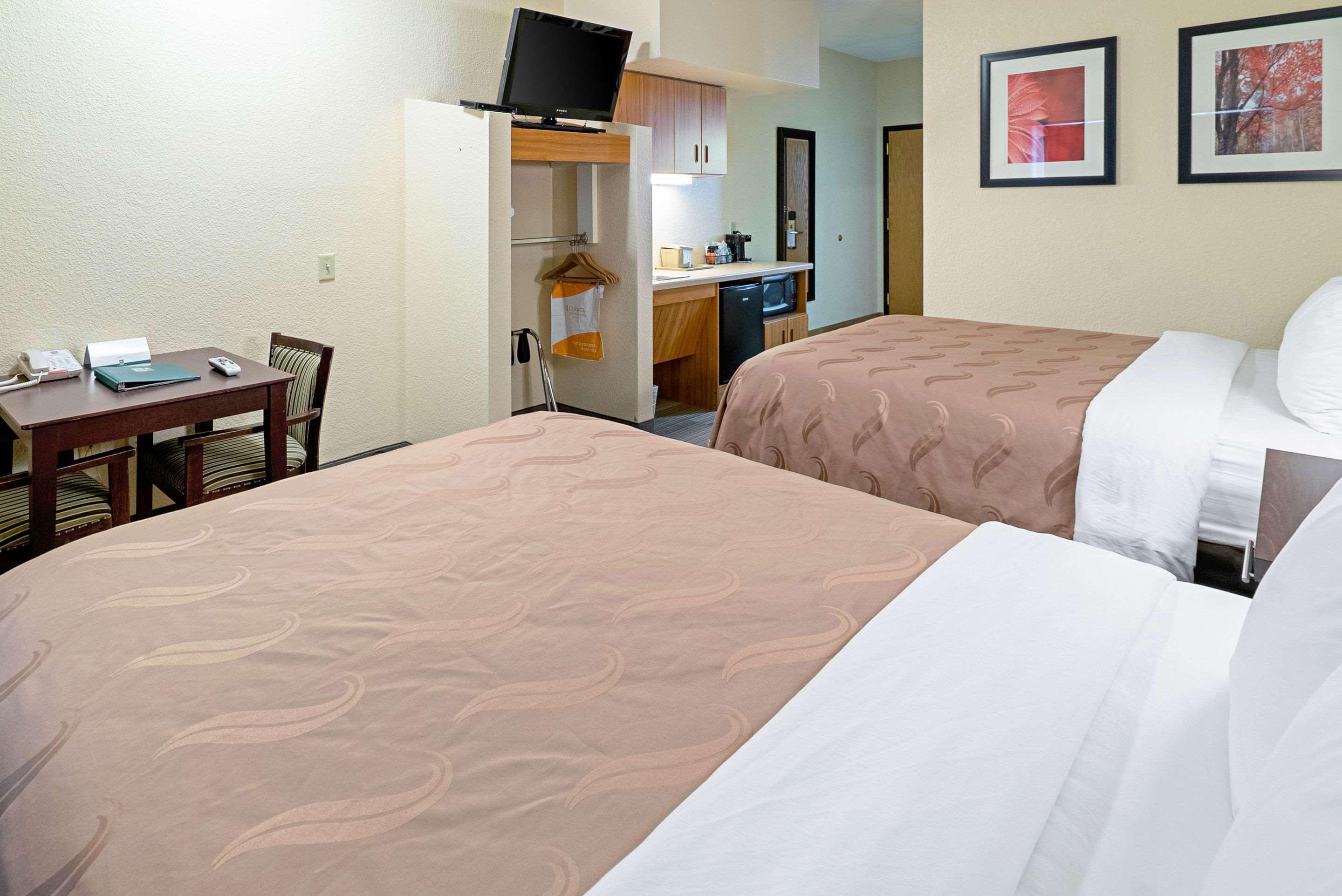 Quality Inn & Suites Robbinsville Exterior photo
