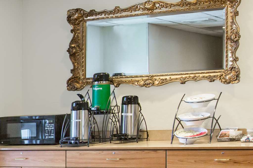 Quality Inn & Suites Robbinsville Facilities photo